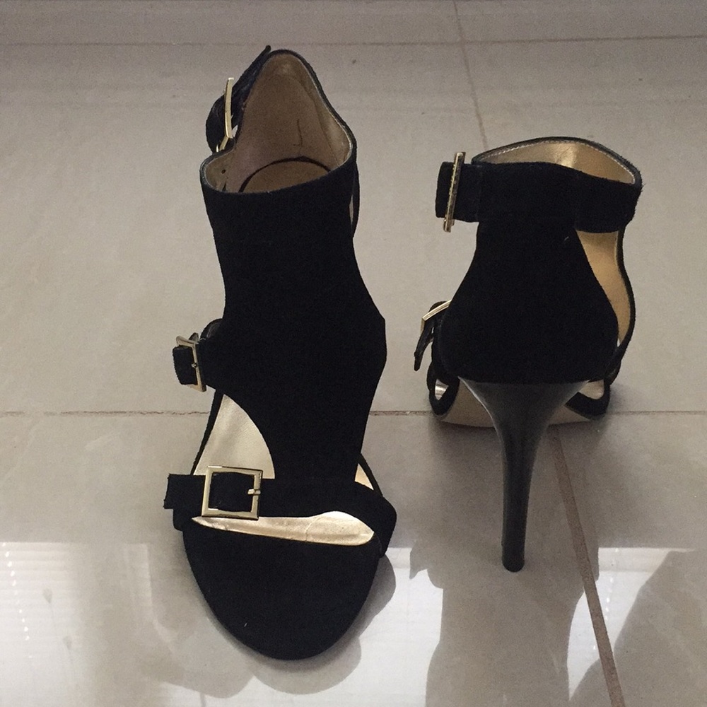 Black heels with gold buckle - Guess by Marciano